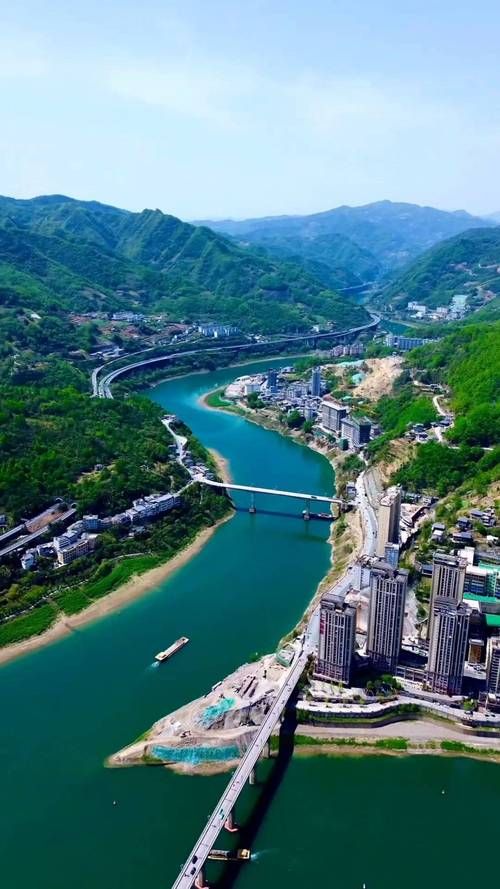 一张图看懂陕西省安康市紫阳县10月4日活动轨迹:陕西安康紫阳县疫情