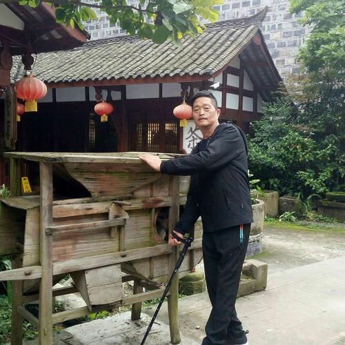 【发现1名密接者!四川成都都江堰_四川省成都市都江堰市一男人】