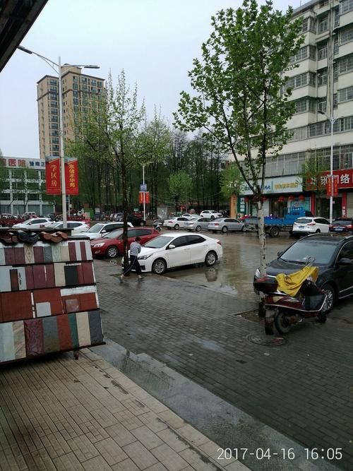 河南省信阳市浉河区10月25日新增感染趋势爆发/河南省信阳市浉河区工区路